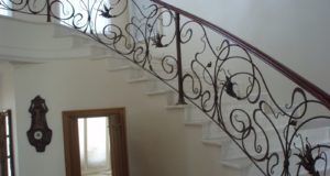 Сколько стоят кованые ограждения для лестниц