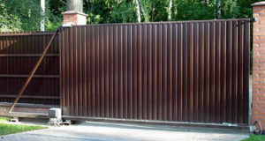 Основные преимущества, которые предусматривают откатные автоматические ворота