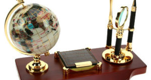 Как выбрать оригинальный подарок для начальника