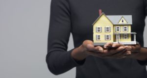 Посредники или самостоятельный поиск?