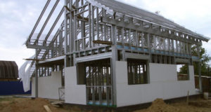 Стальные конструкции для безопасности дома.