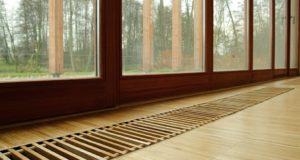 Встраиваемые конвекторы отопления в стильных и теплых помещениях